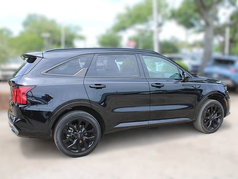 Certified 2023 Kia Sorento SX AWD/4WD image 6