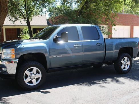 Used 2013 Chevrolet Silverado 2500 LTZ w/ LTZ Plus Package AWD/4WD image 30