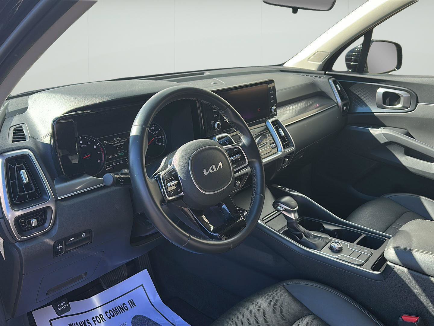 Used 2023 Kia Sorento S w/ Panoramic Sunroof Package FWD image 8