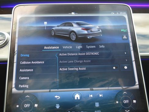 Used 2025 Mercedes-Benz S 580 4MATIC Sedan image 23