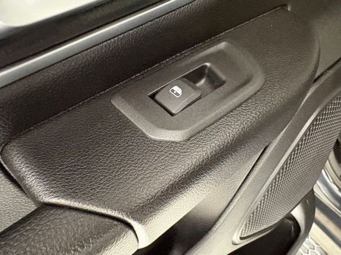 Used 2025 RAM 1500 Big Horn AWD/4WD image 37