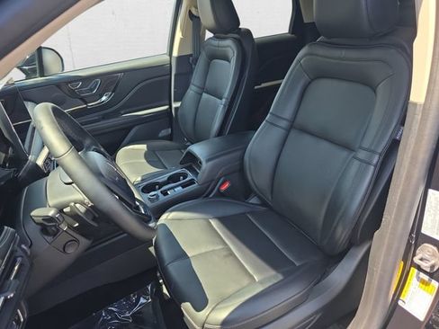 Used 2024 Lincoln Corsair AWD w/ Equipment Group 101A image 15