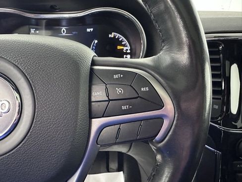 Used 2021 Jeep Grand Cherokee Limited w/ Trailer Tow Group IV image 26