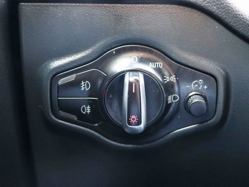 Used 2016 Audi Q5 2.0T Premium Plus w/ Technology Package image 31