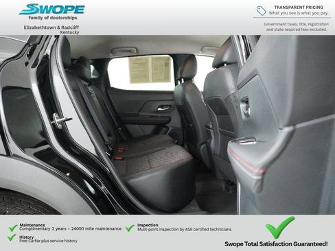 Used 2025 Nissan Kicks SR AWD/4WD image 10