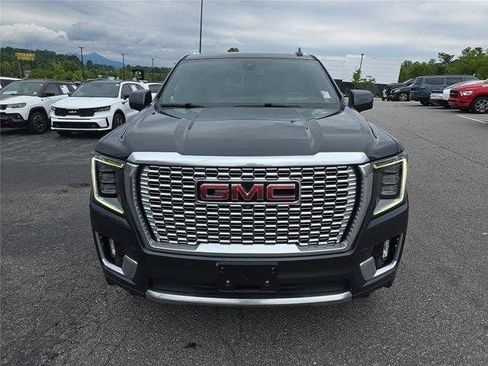 Used 2022 GMC Yukon XL Denali w/ Max Trailering Package AWD/4WD image 9