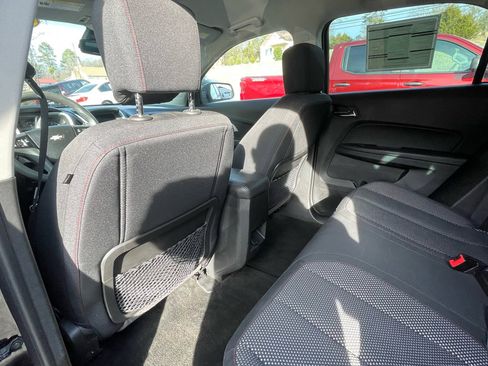 Used 2017 Chevrolet Equinox LS image 21