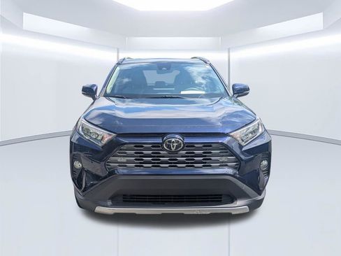 Used 2020 Toyota RAV4 Limited FWD image 10