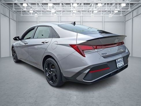 Certified 2026 Hyundai Elantra Sport FWD image 2