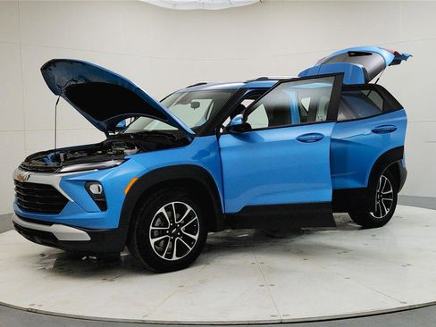 Used 2025 Chevrolet TrailBlazer LT image 10