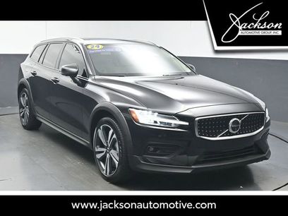 Used 2024 Volvo V60 B5 Cross Country Plus