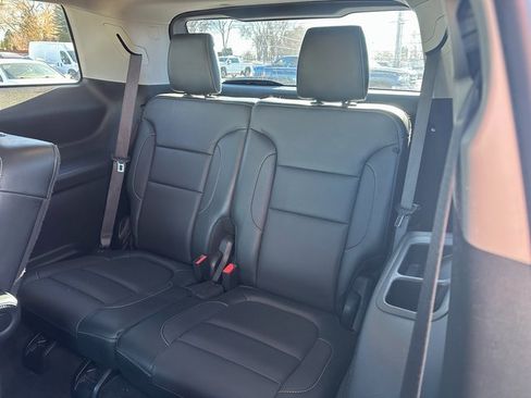 Used 2017 GMC Acadia SLT image 19