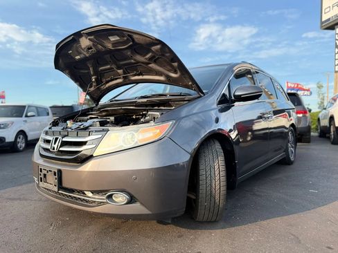 Used 2014 Honda Odyssey Touring Elite image 12
