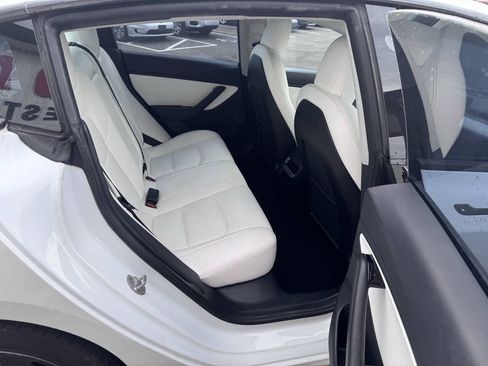 Used 2020 Tesla Model 3 Standard Range Plus RWD image 12