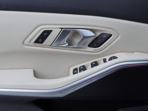 Certified 2024 BMW 330i Sedan RWD image 15