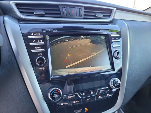 Used 2024 Nissan Murano SV image 18