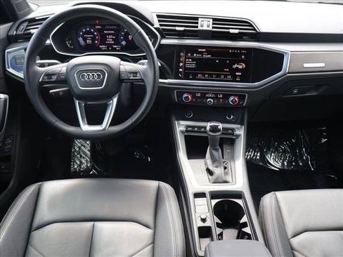 Used 2023 Audi Q3 2.0T Premium w/ Convenience Package AWD/4WD image 23