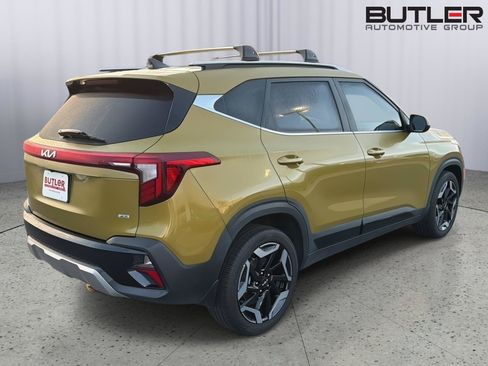 Used 2024 Kia Seltos SX w/ SX Sunroof Package AWD/4WD image 6