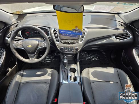 Used 2019 Chevrolet Malibu LT w/ Leather Package FWD image 43