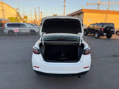 Used 2017 Toyota Yaris iA image 26