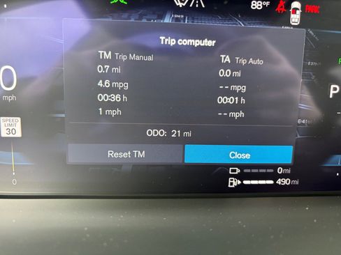 New 2025 Volvo XC90 T8 Ultra w/ Protection Package Premier image 16