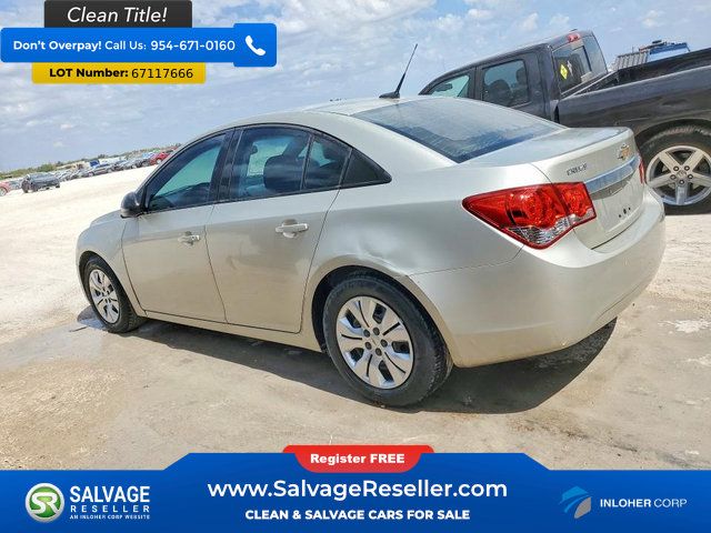 Used 2013 Chevrolet Cruze LS FWD image 3