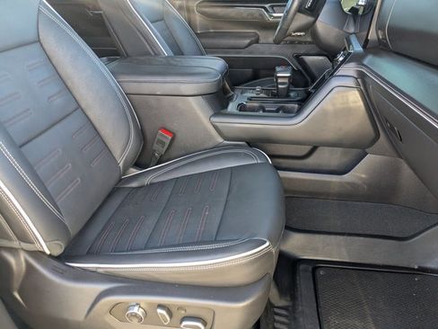 Used 2024 GMC Sierra 1500 AT4X image 21