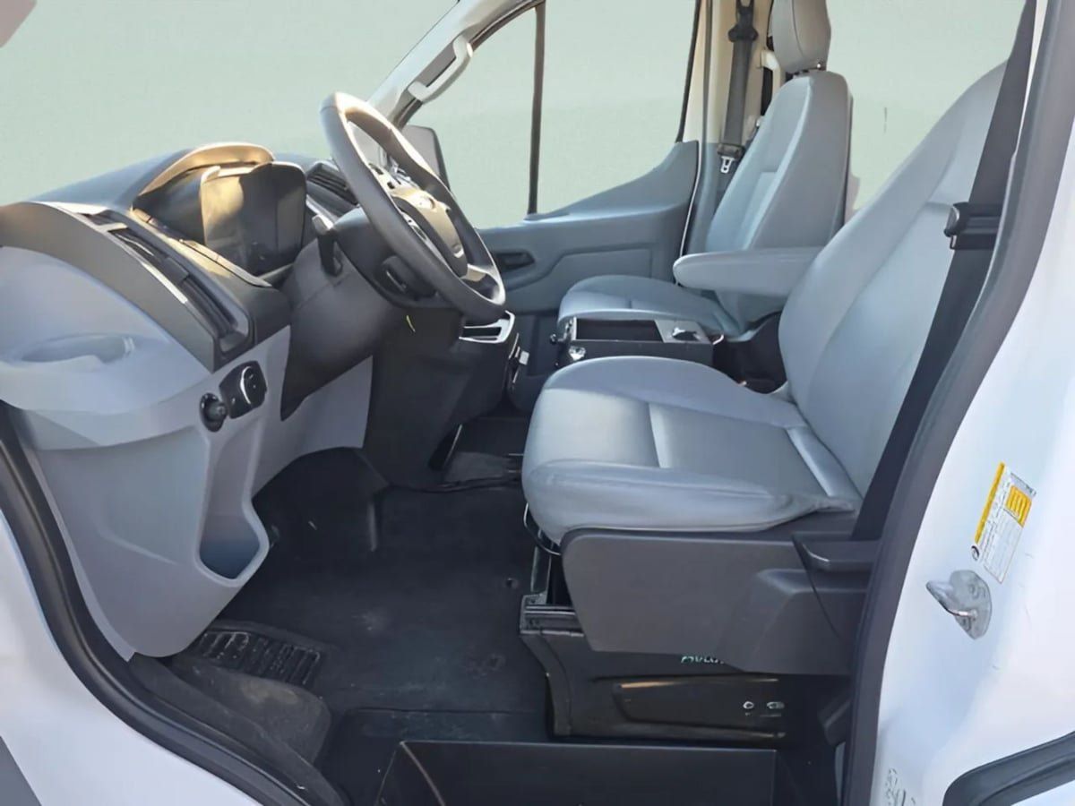 Used 2016 Ford Transit 350 148 Low Roof RWD image 28