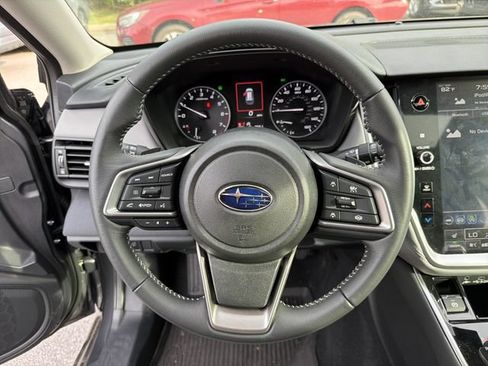 Used 2025 Subaru Outback Premium AWD/4WD image 24