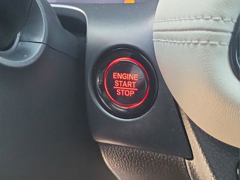 Used 2023 Honda HR-V LX image 29