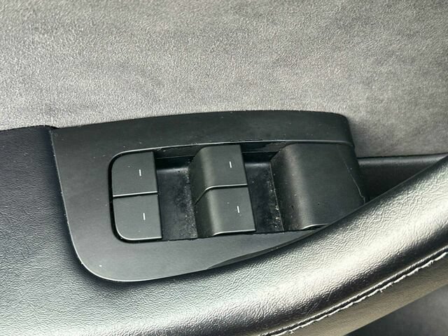 Used 2022 Tesla Model 3 Standard Range RWD image 13