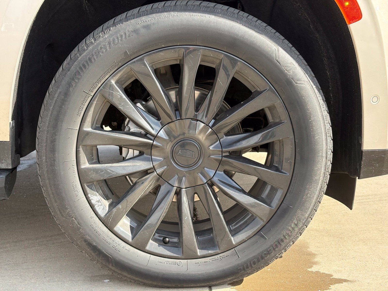 Certified 2023 Cadillac Escalade Premium Luxury AWD/4WD image 9