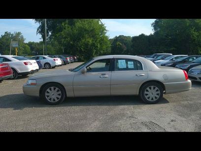 Used 2004 Lincoln Town Car Ultimate