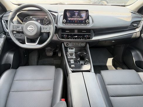 Certified 2024 Nissan Rogue SV w/ SV Premium Package FWD image 30