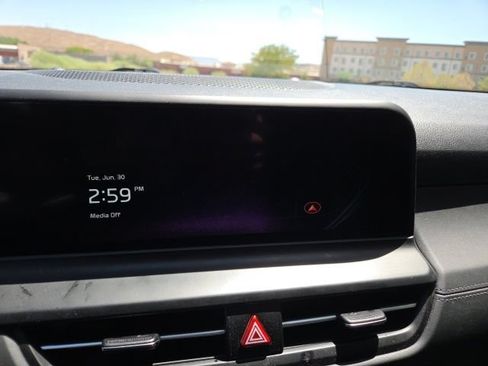 Used 2024 Kia Seltos SX w/ SX Sunroof Package AWD/4WD image 8