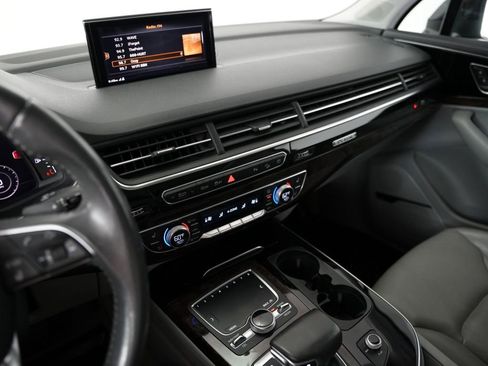 Used 2018 Audi Q7 3.0T Prestige AWD/4WD image 19