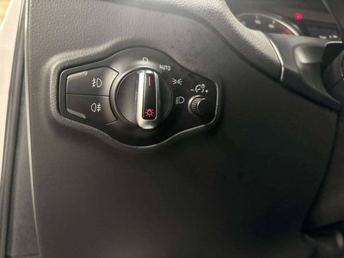 Used 2017 Audi Q5 2.0T Premium Plus w/ Technology Package AWD/4WD image 36