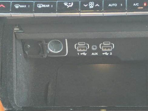 Used 2024 Jeep Grand Wagoneer L Series III image 22