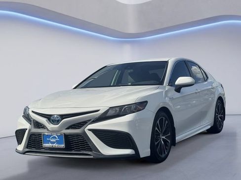 Used 2021 Toyota Camry SE FWD image 7