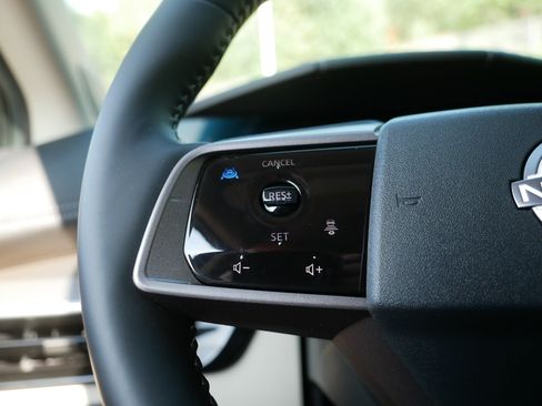 Certified 2025 Nissan Murano SL AWD/4WD image 28