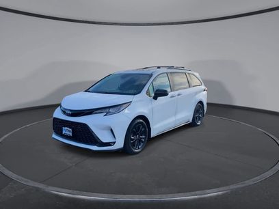 Used 2025 Toyota Sienna XSE w/ XSE Plus Package