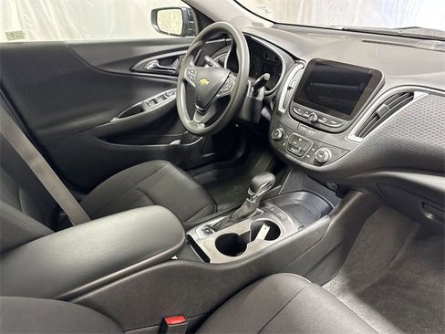 Certified 2025 Chevrolet Malibu LS image 26