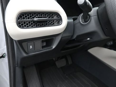 New 2026 Honda HR-V LX image 13