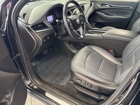 Used 2023 Buick Enclave Essence image 15