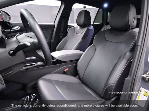 Used 2023 Volkswagen ID.4 Pro S Plus image 8