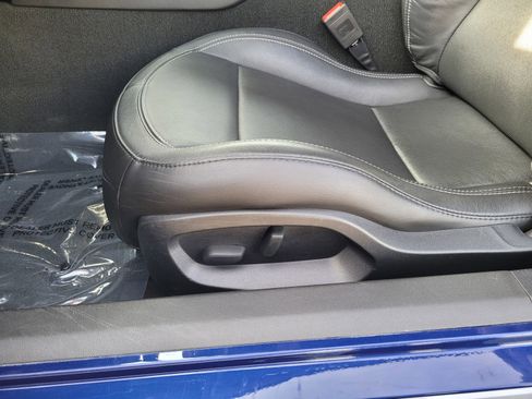 Used 2017 Chevrolet Corvette Stingray Coupe w/ 1LT image 23