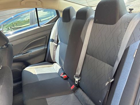 Used 2025 Nissan Versa SV FWD image 33
