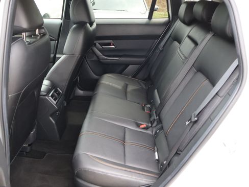 Used 2025 MAZDA CX-50 AWD 2.5 Hybrid w/ Premium Pkg image 17