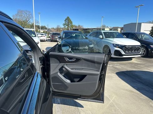 New 2026 Audi Q8 Premium Plus image 28