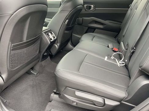 New 2026 Kia Sorento S FWD image 8